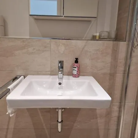 Apartment Beautiful In Kirchberg